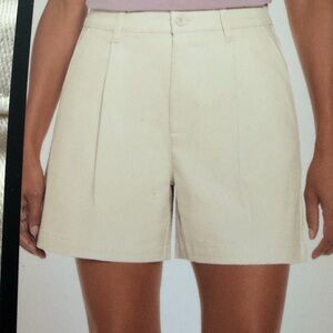 Banana Republic Cream High-Waist Pleated Shorts 8